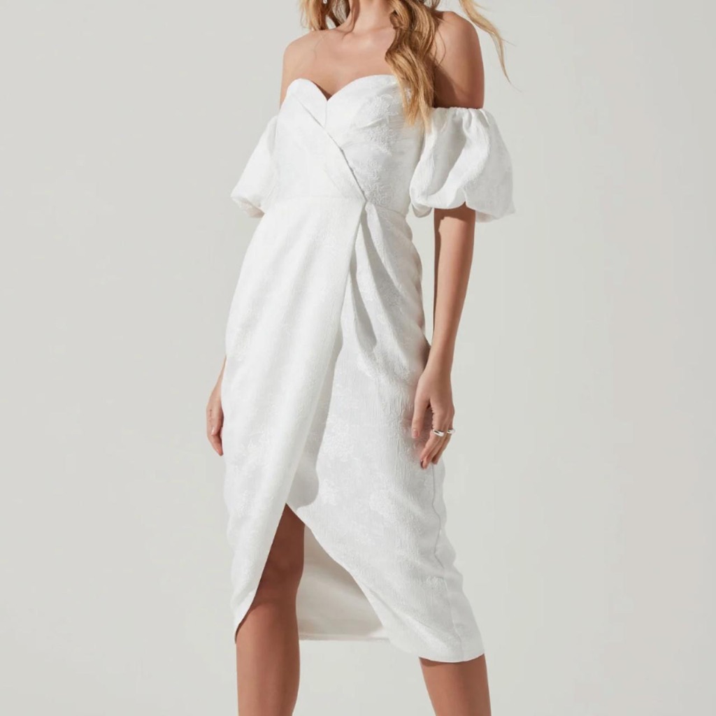 Astr The Label Zurina White Off-Shoulder Puff Sleeve Midi Dress